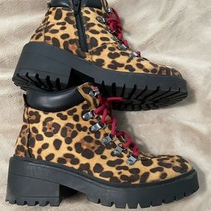 Skechers teen spirit boot